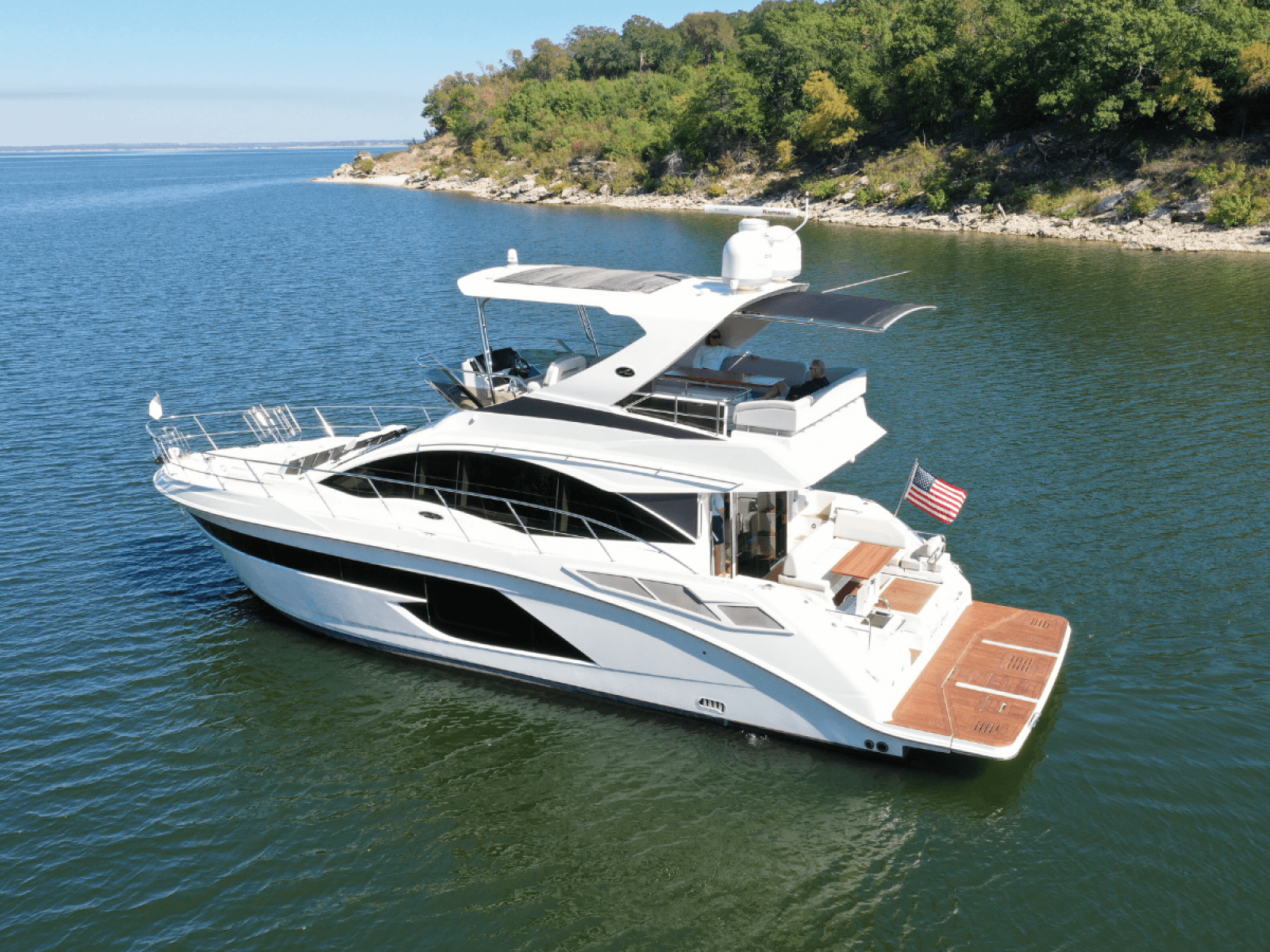 2018 Sea Ray FLY 520 - Photo 8