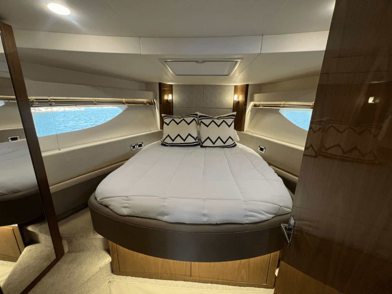 2018 Sea Ray FLY 520 - Photo 78