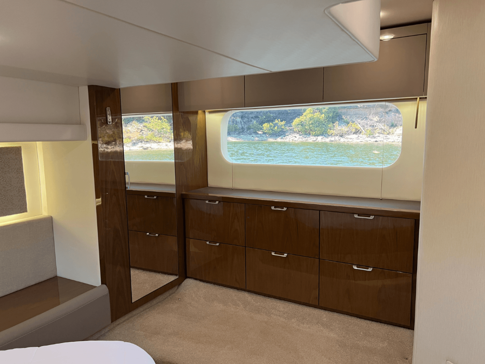 2018 Sea Ray FLY 520 - Photo 90