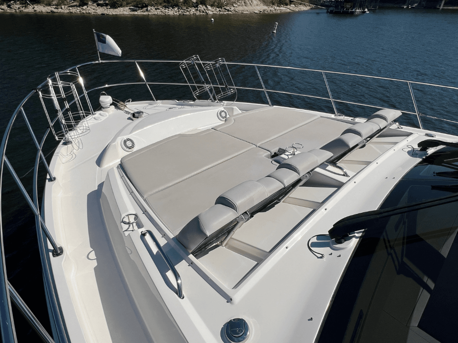 2018 Sea Ray FLY 520 - Photo 45