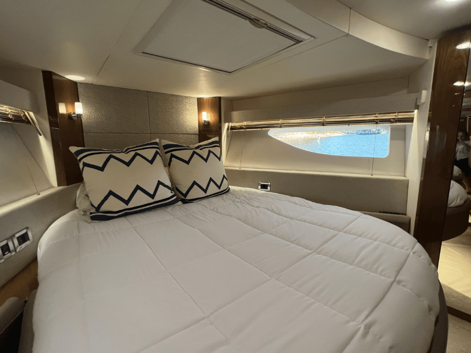 2018 Sea Ray FLY 520 - Photo 79