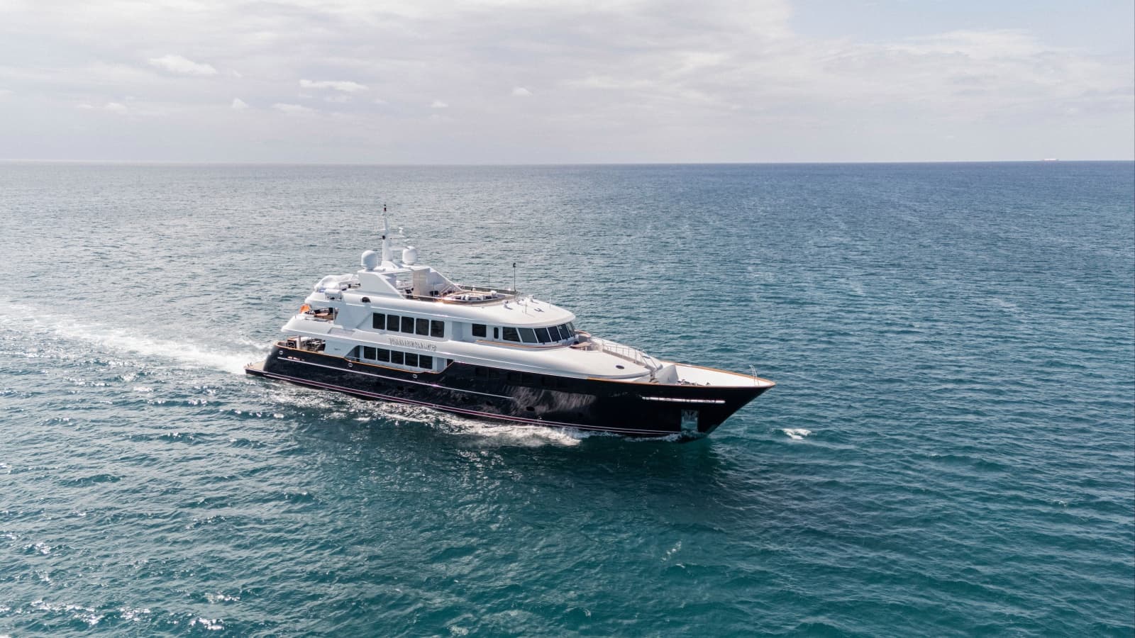 2004 Trinity Yachts  - Photo 1
