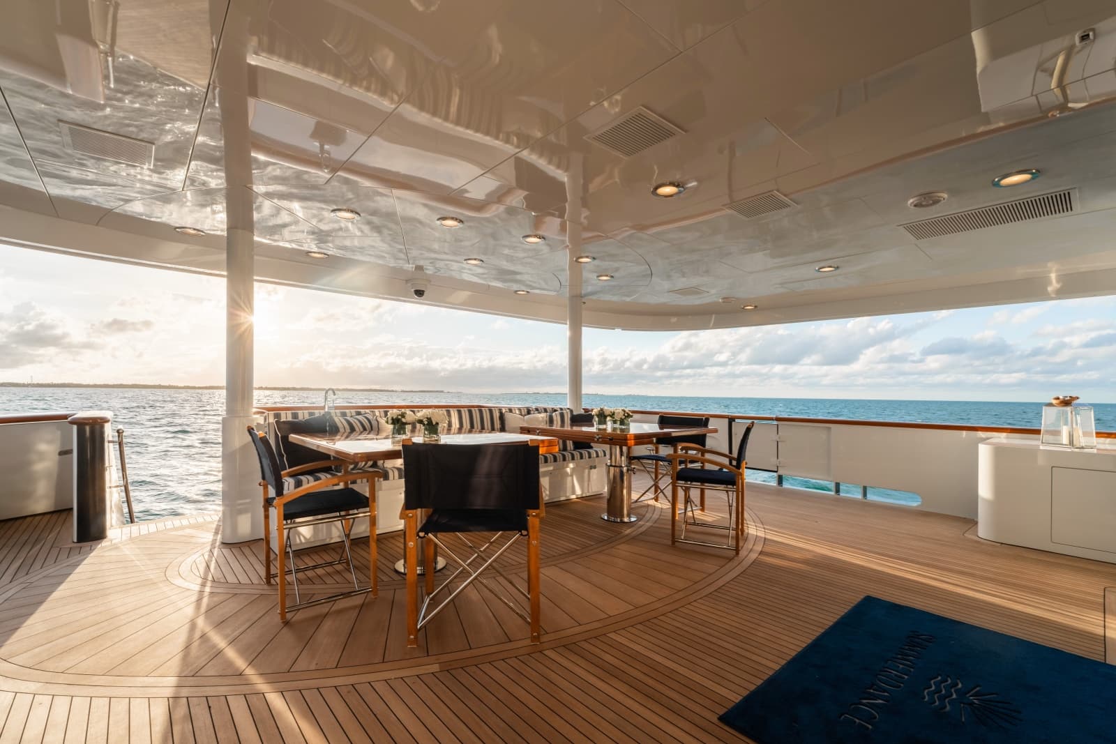 2004 Trinity Yachts  - Photo 6