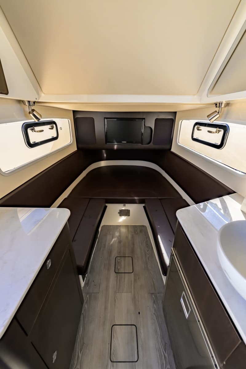 2018 Scout 355 LXF - Photo 20