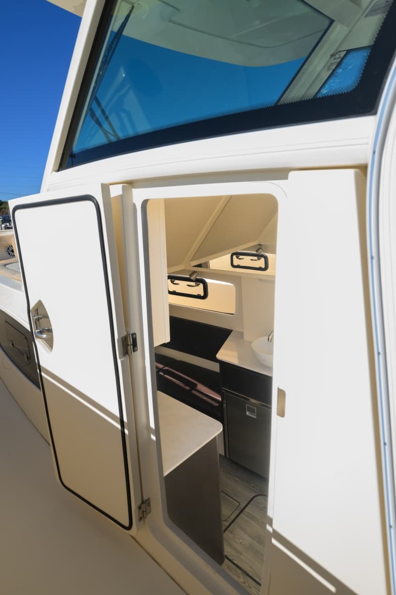 2018 Scout 355 LXF - Photo 19