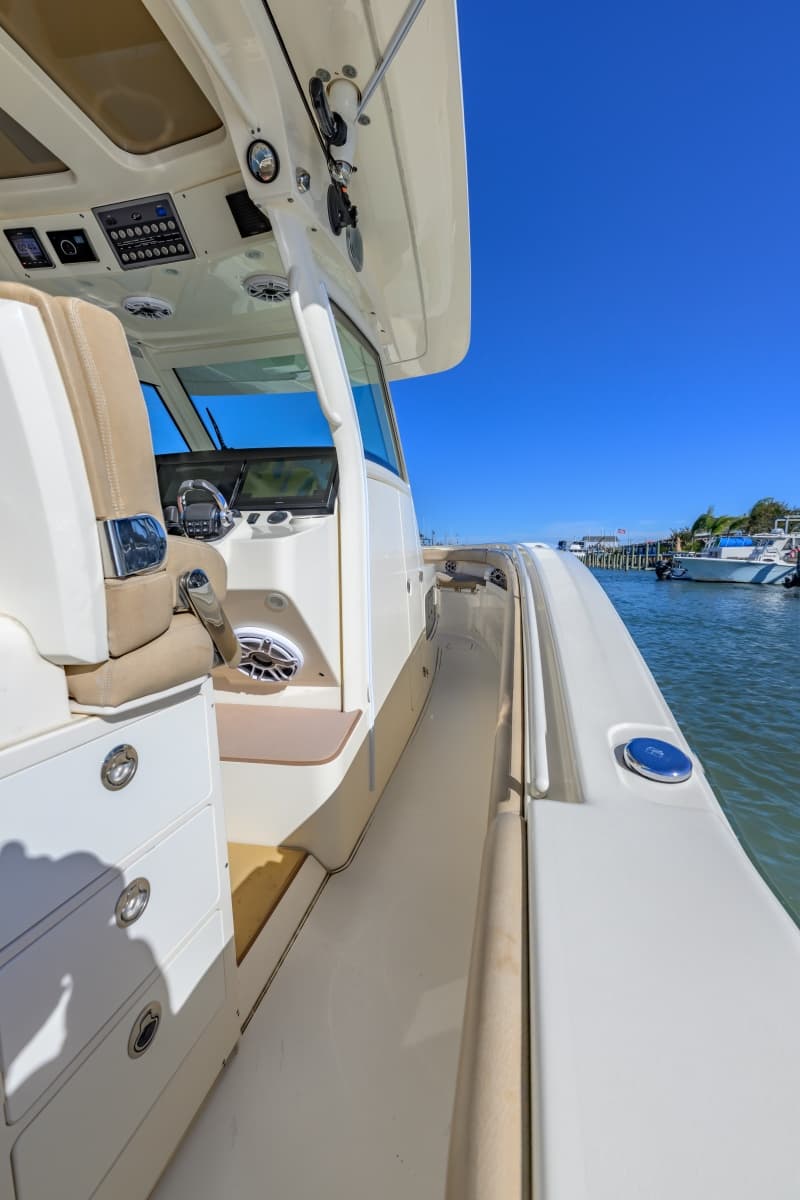 2018 Scout 355 LXF - Photo 16