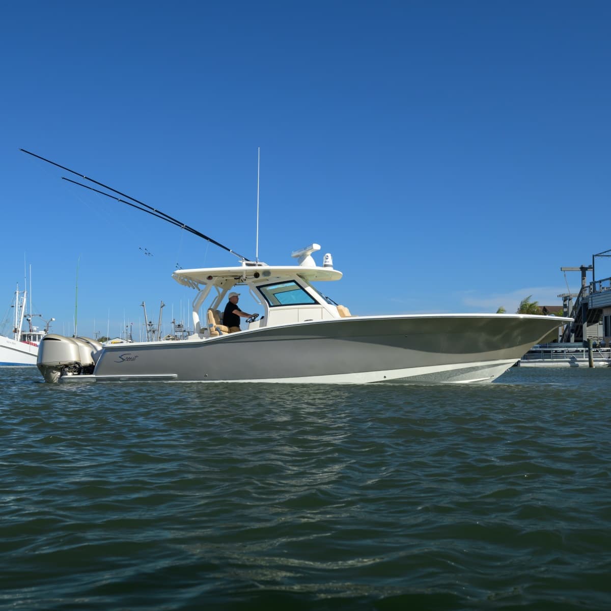2018 Scout 355 LXF - Photo 2