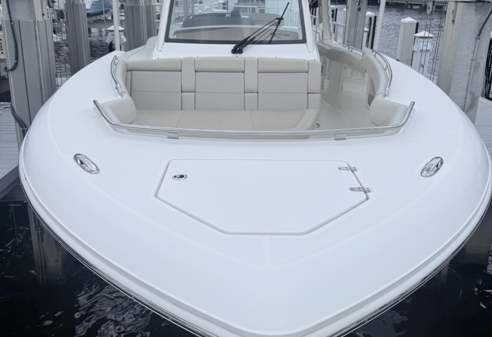 2023 Boston Whaler 350 Realm - Photo 5