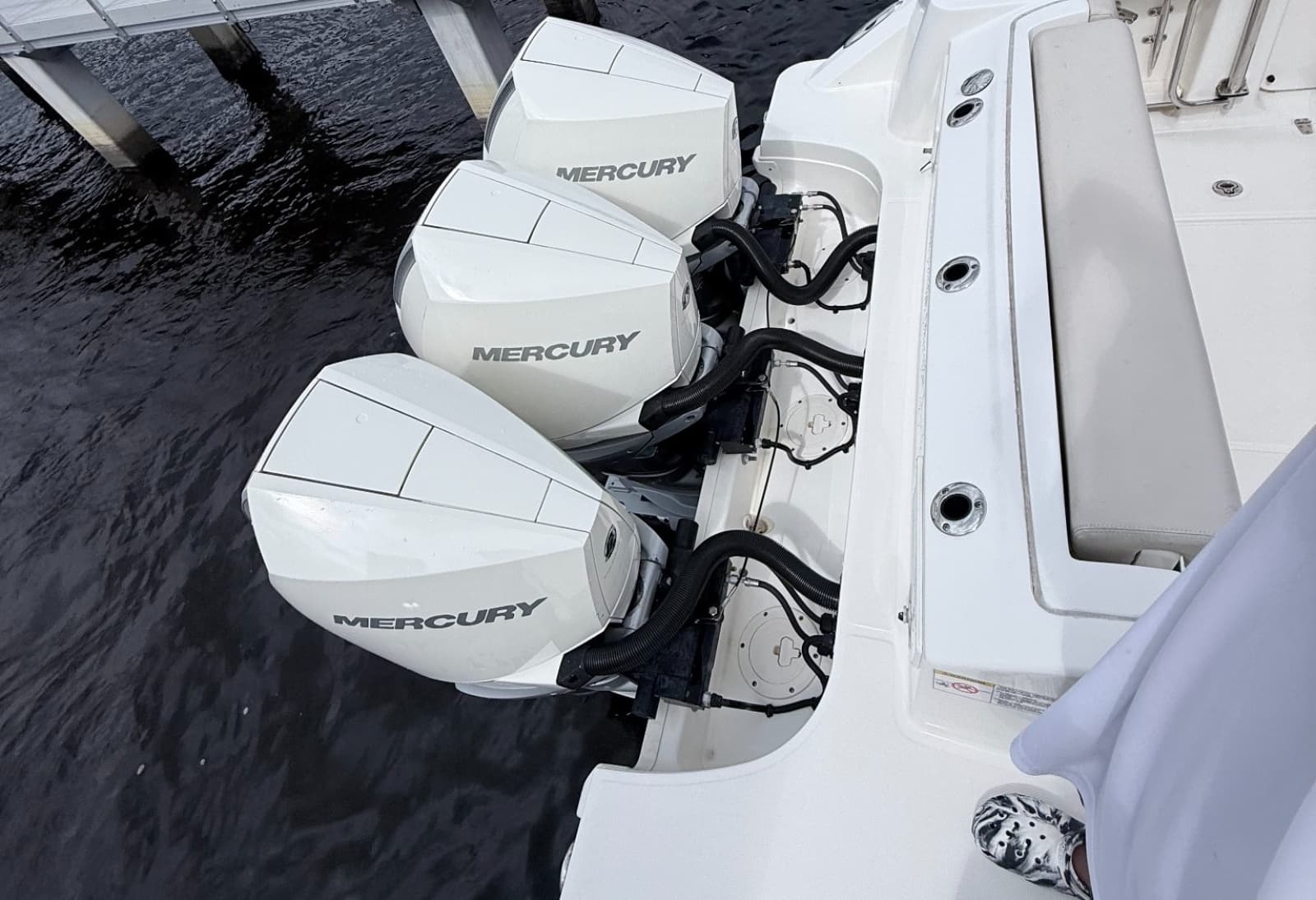 2023 Boston Whaler 350 Realm - Photo 13