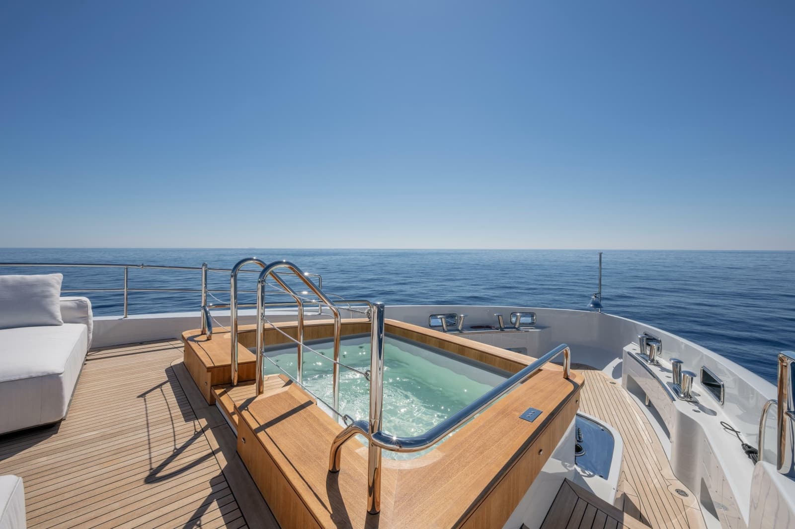 2026 Benetti Class 44M - Photo 48