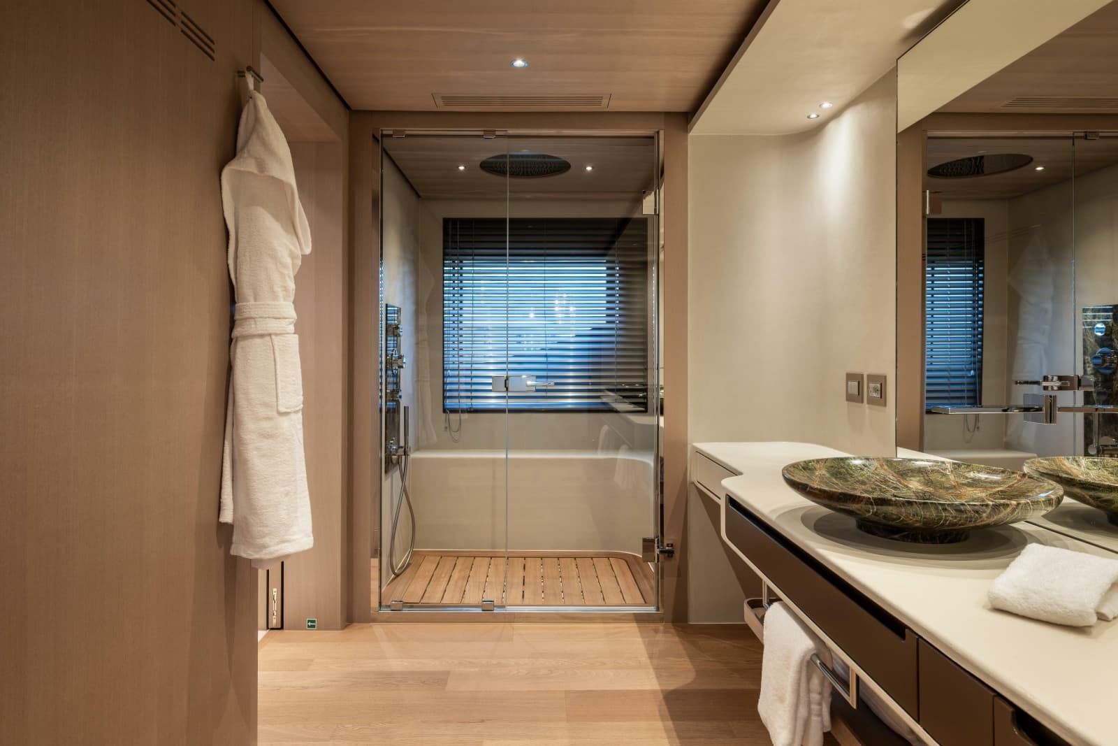 2026 Benetti Class 44M - Photo 24