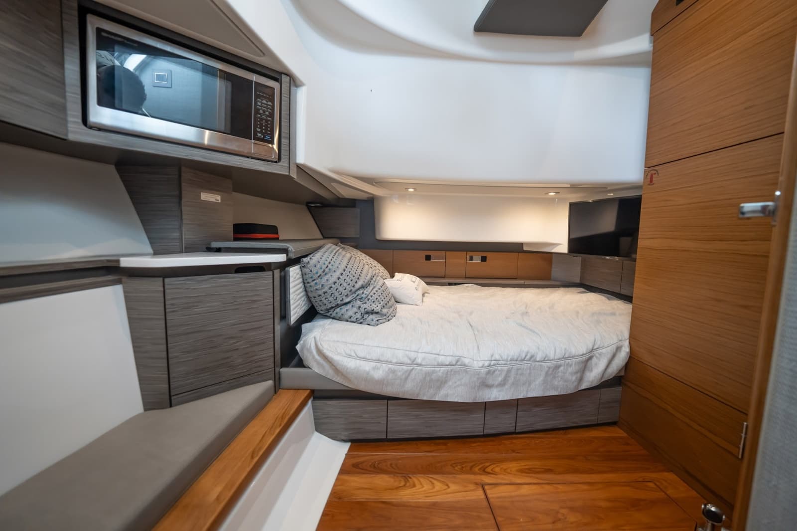 2021 Tiara Sport 43 LS - Photo 21