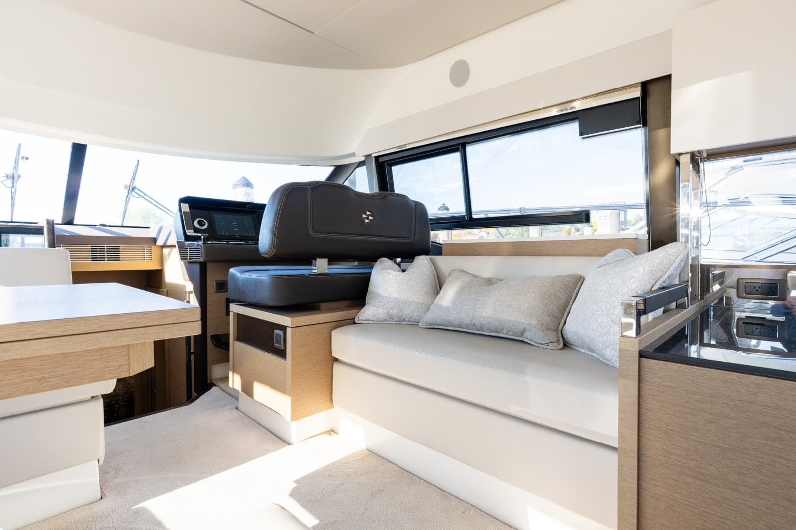 2022 Prestige 460 - Photo 35