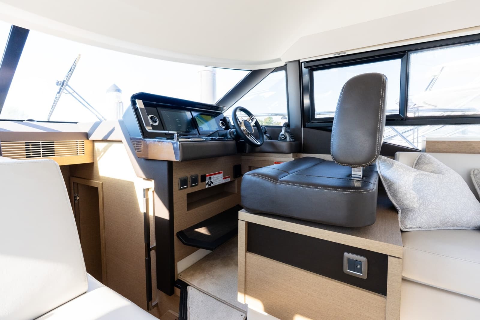 2022 Prestige 460 - Photo 20