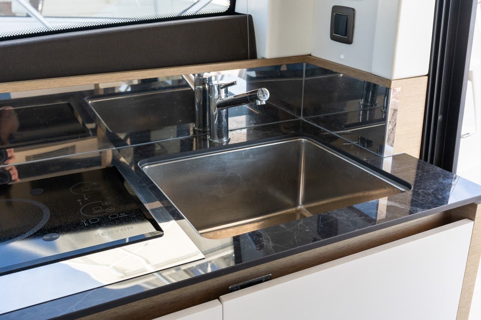 2022 Prestige 460 - Photo 32