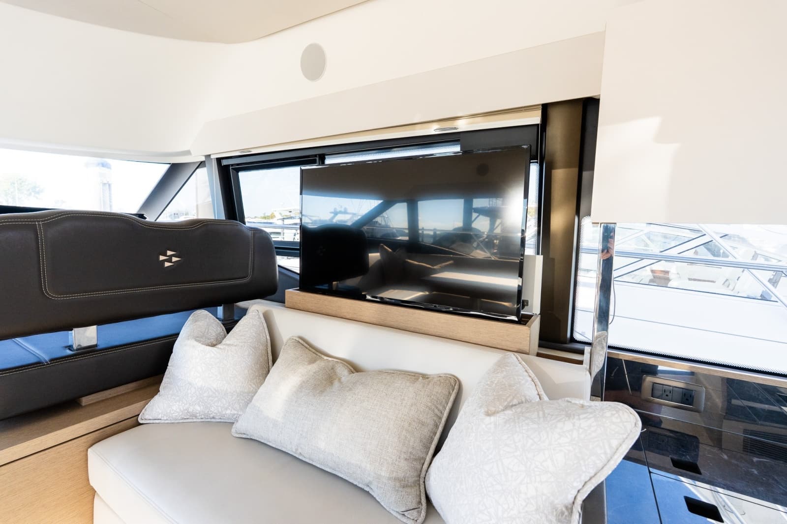 2022 Prestige 460 - Photo 38