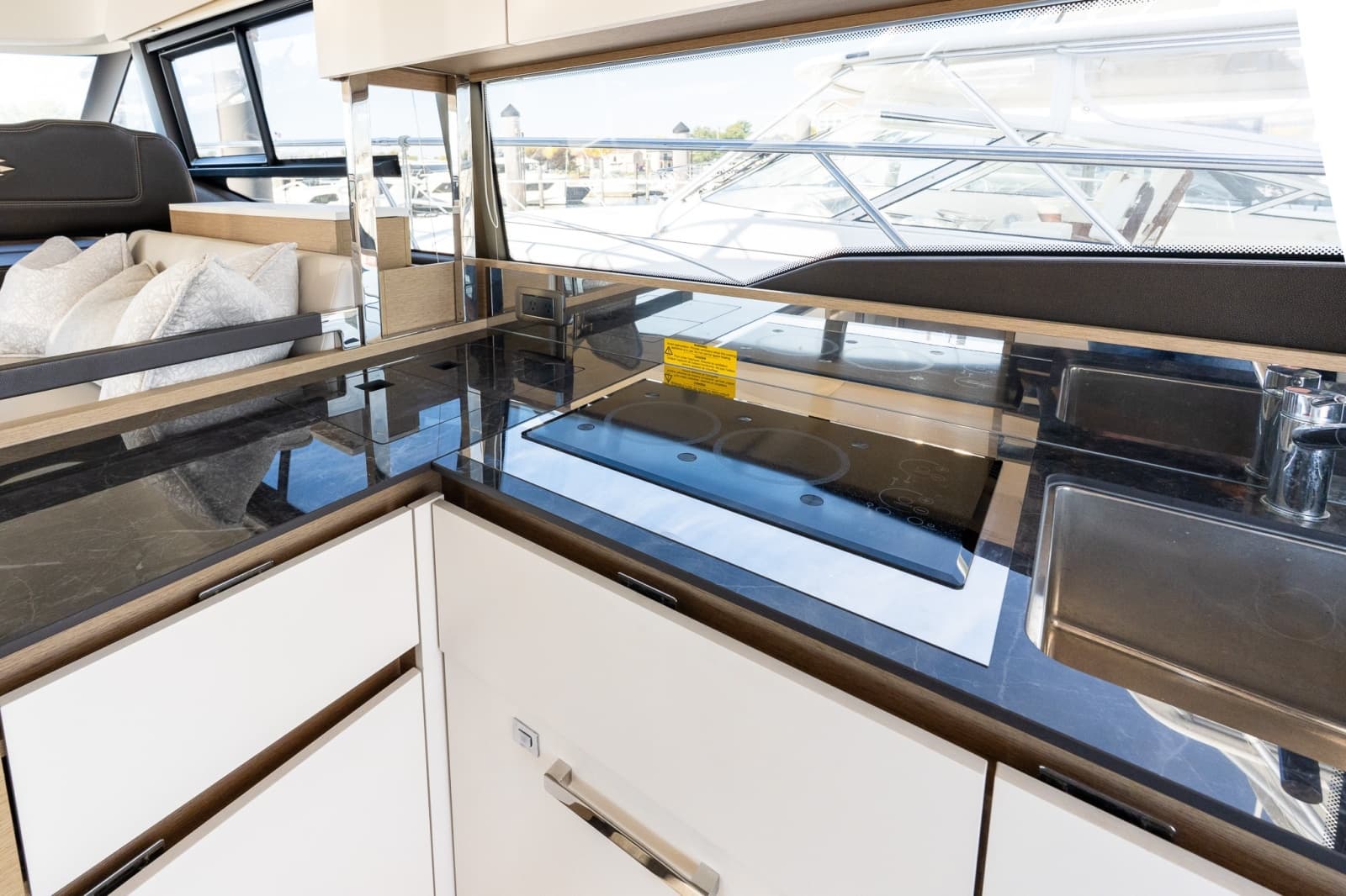 2022 Prestige 460 - Photo 33