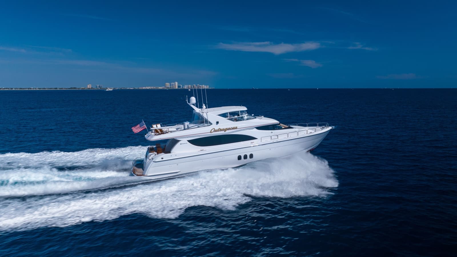 2005 Hatteras 80 Motor Yacht - Photo 17