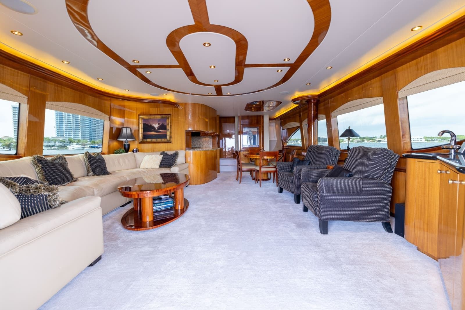 2005 Hatteras 80 Motor Yacht - Photo 35
