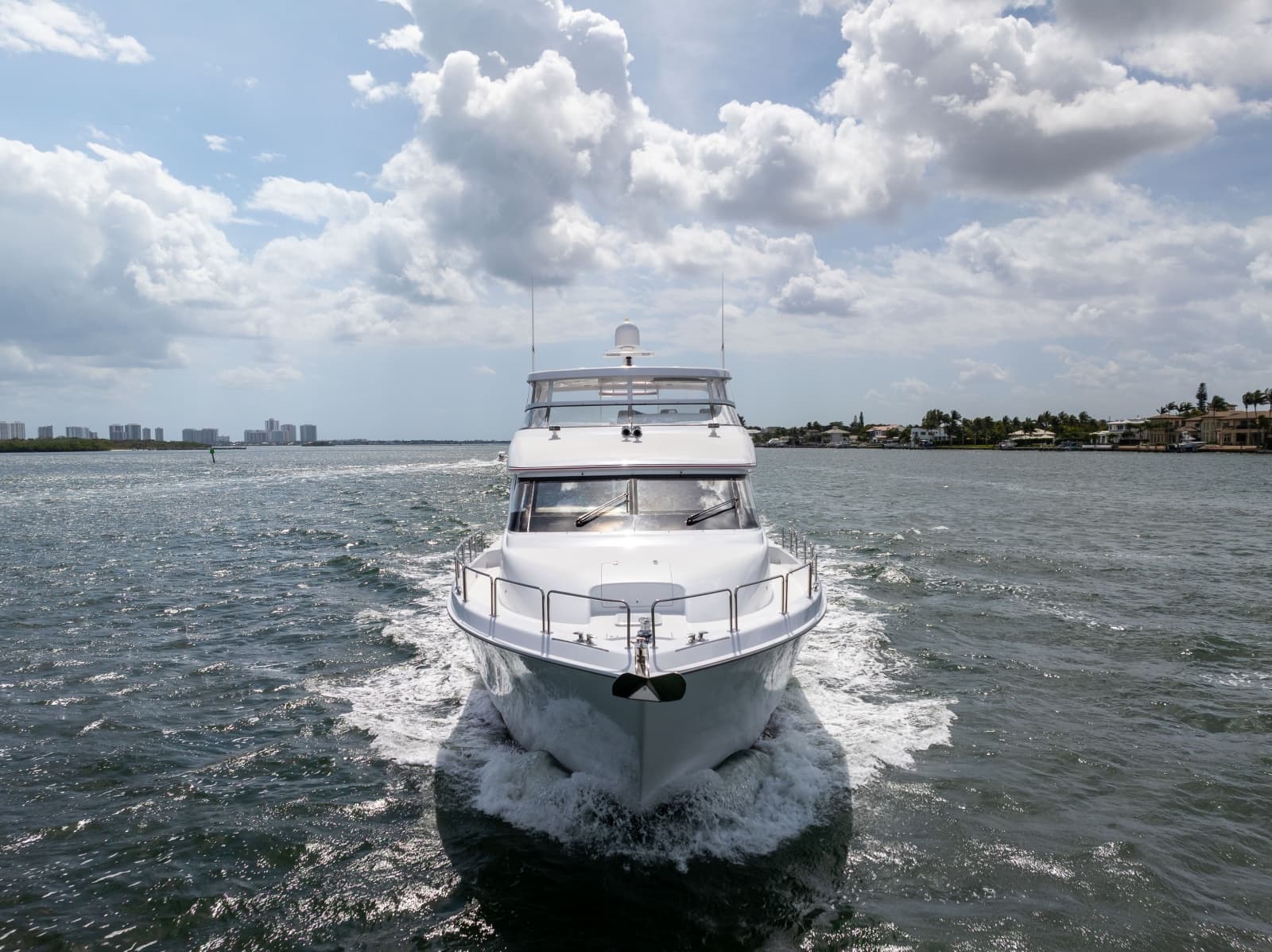 2005 Hatteras 80 Motor Yacht - Photo 14