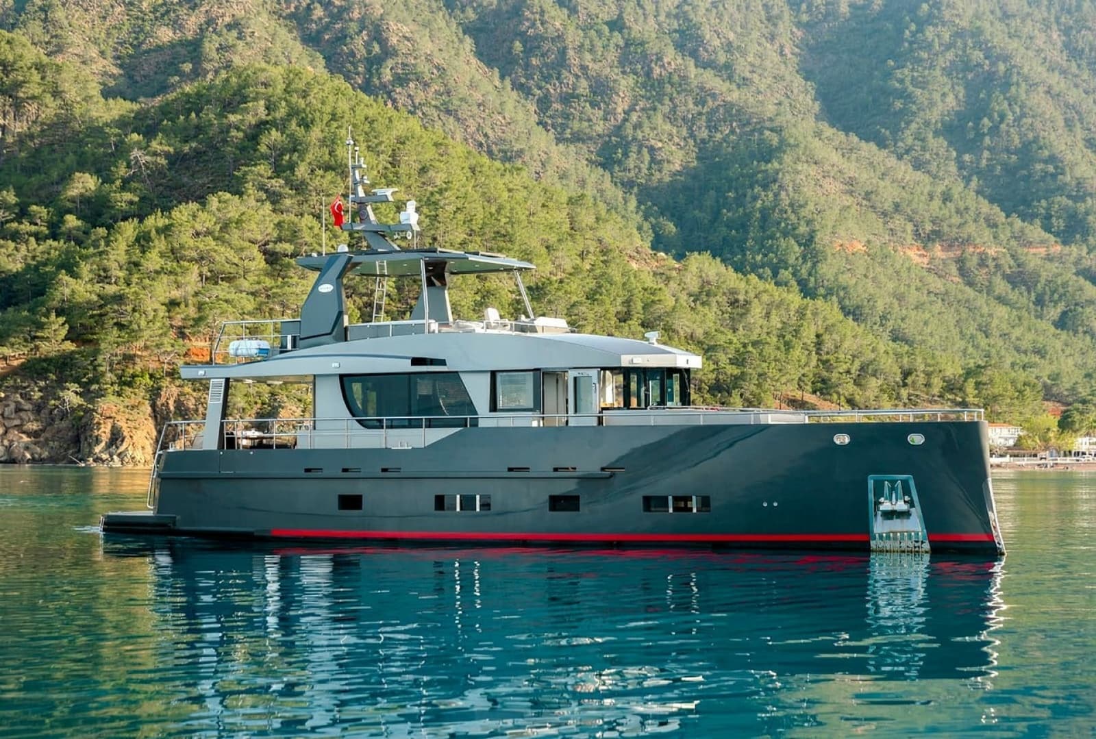 2019 Bering Steel Expedition Yacht - Photo 1