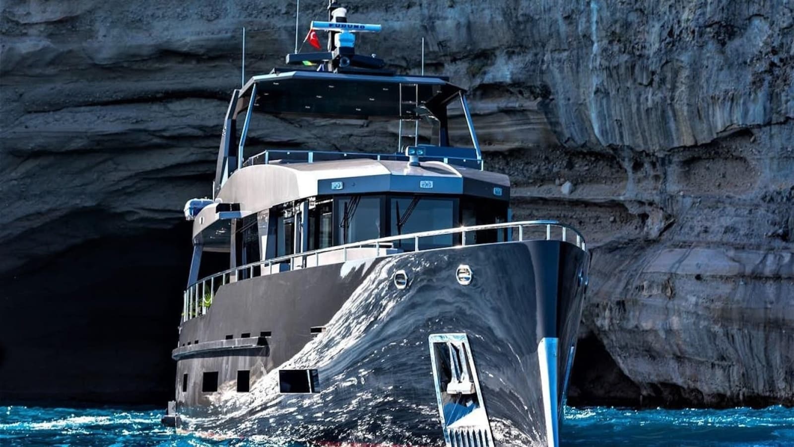 2019 Bering Steel Expedition Yacht - Photo 12