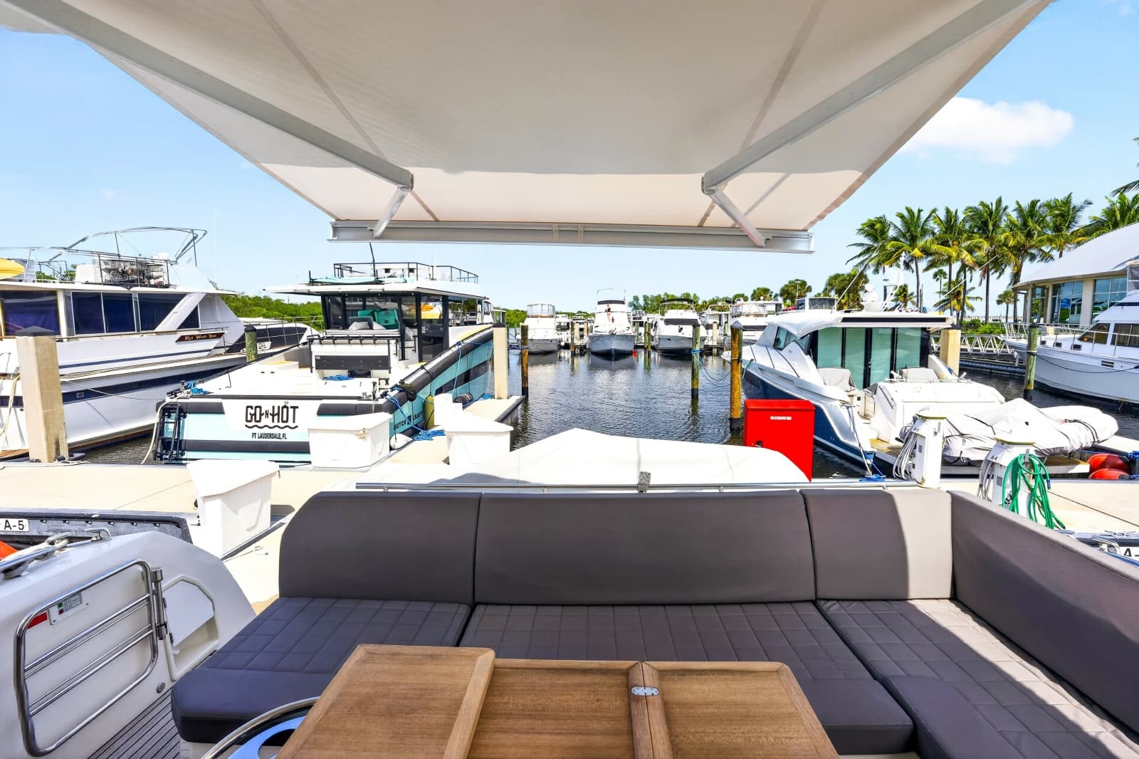 2019 Prestige 520S - Photo 17