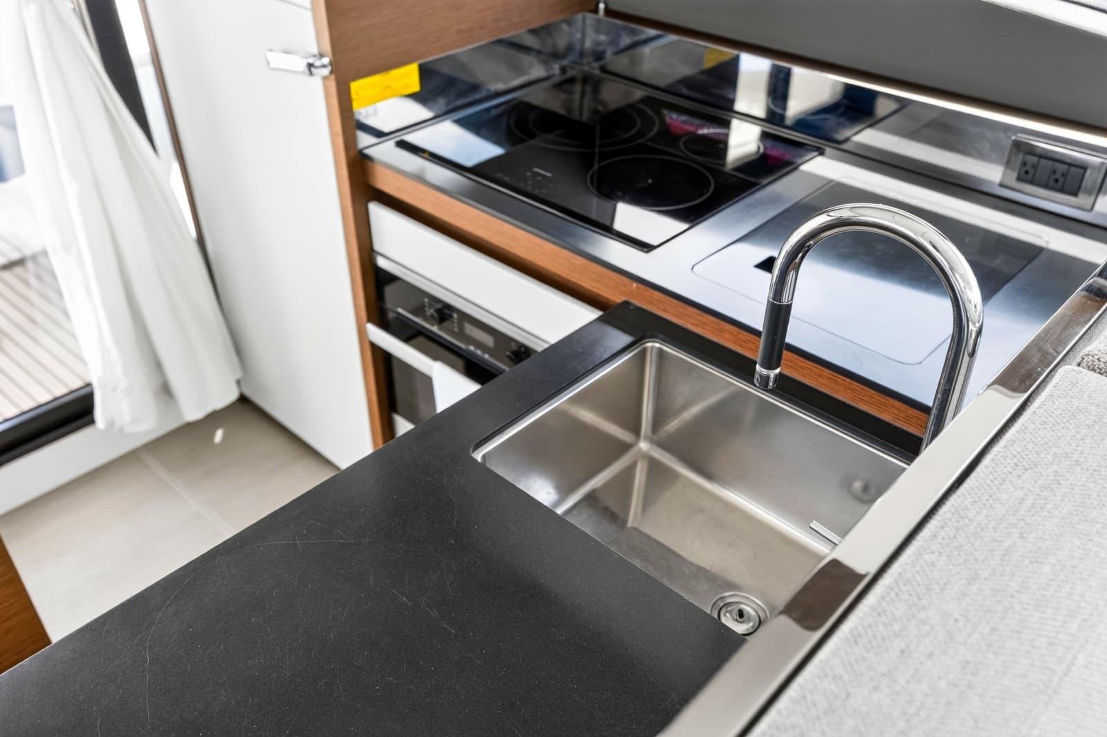 2019 Prestige 520S - Photo 41