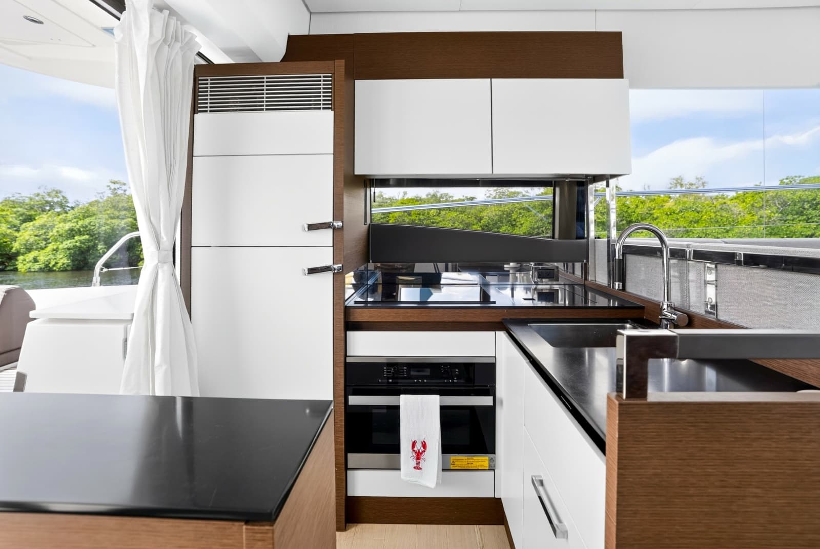 2019 Prestige 520S - Photo 38