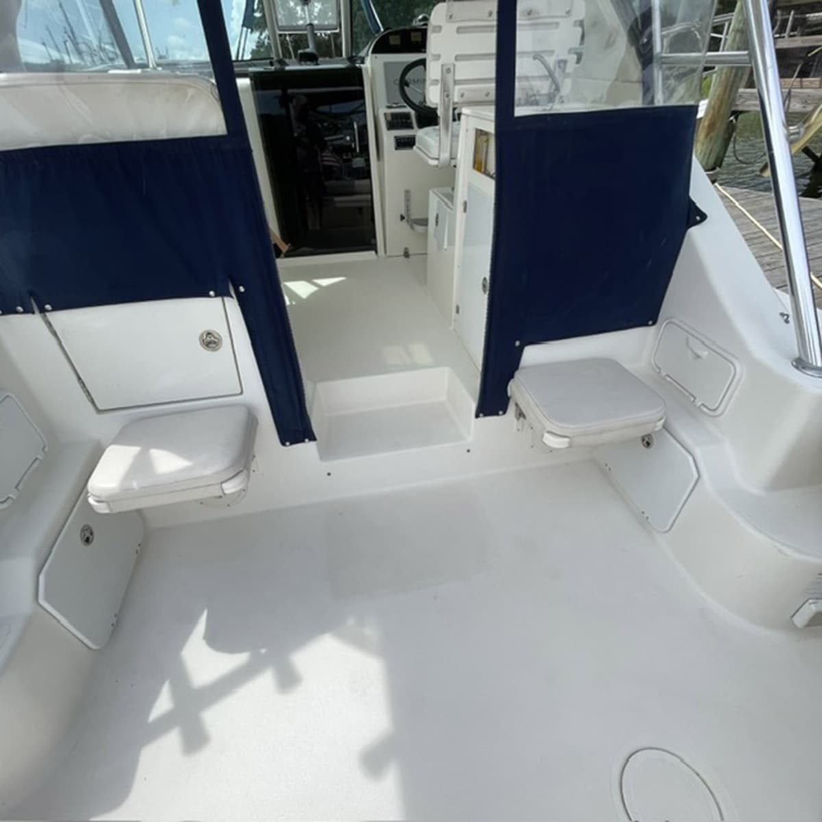 2005 Pursuit 3370 Offshore - Photo 9