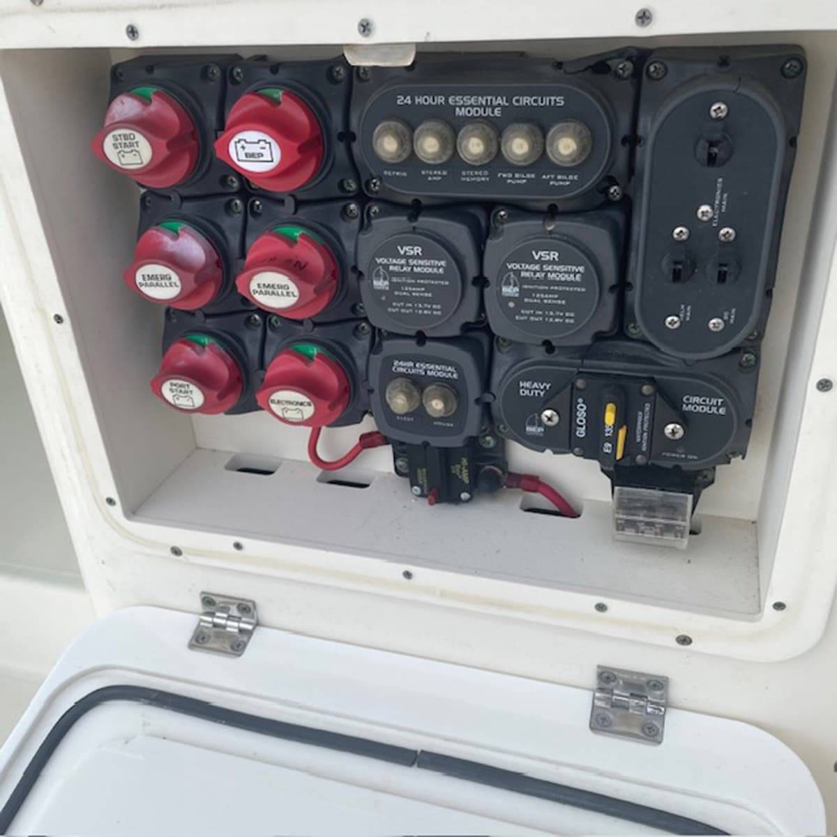 2005 Pursuit 3370 Offshore - Photo 16