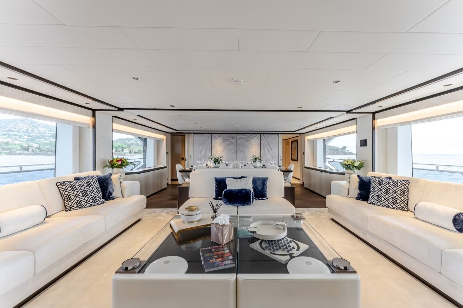 2024 Gulf Craft Majesty 120 - Photo 4