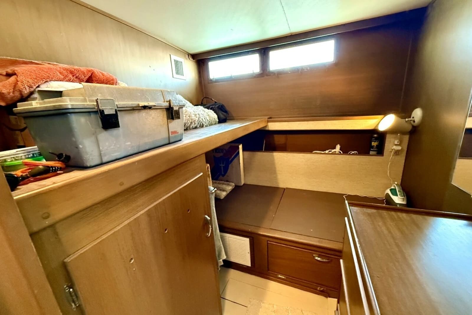 1967 Chris-Craft 47 Commander - Photo 37