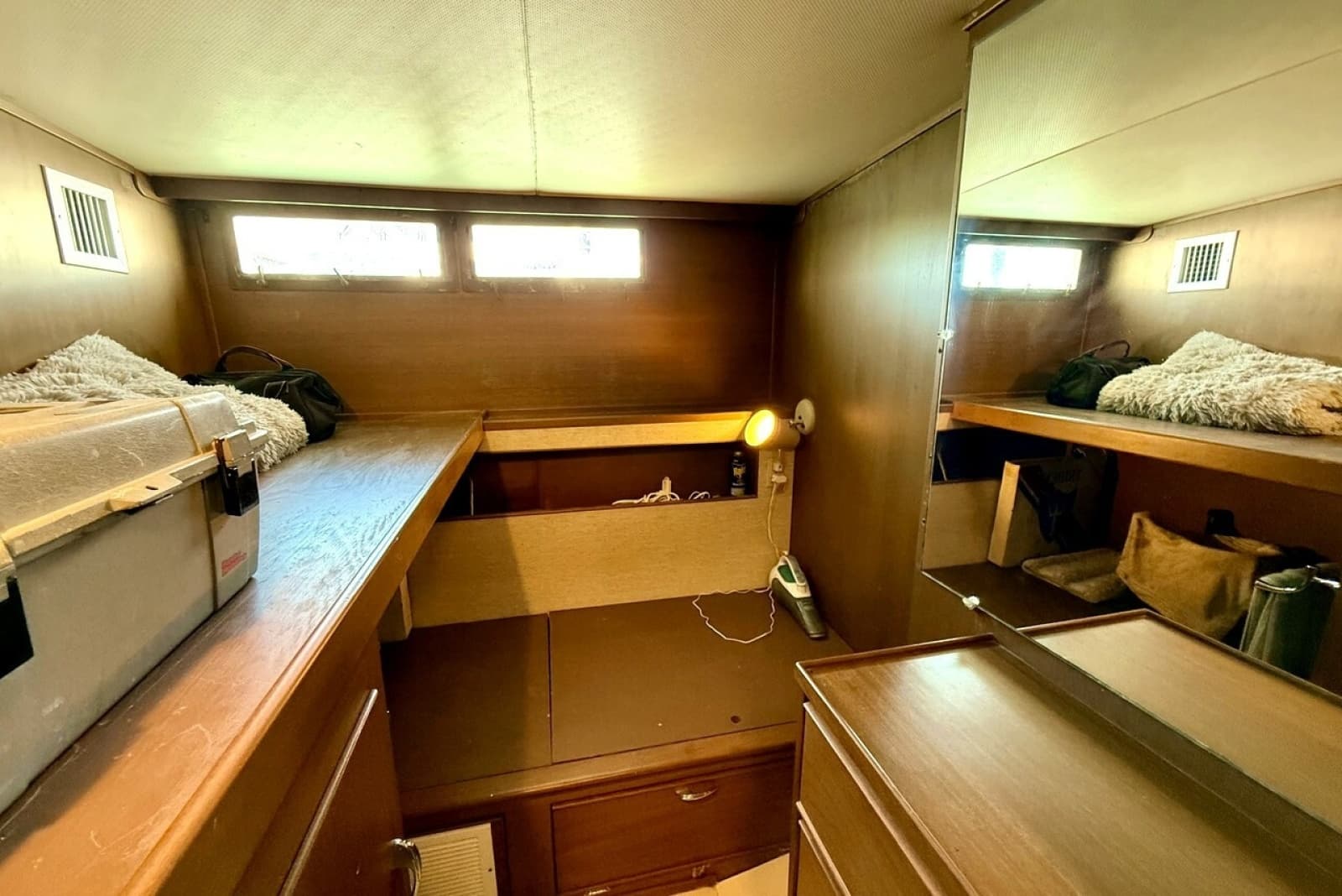 1967 Chris-Craft 47 Commander - Photo 38