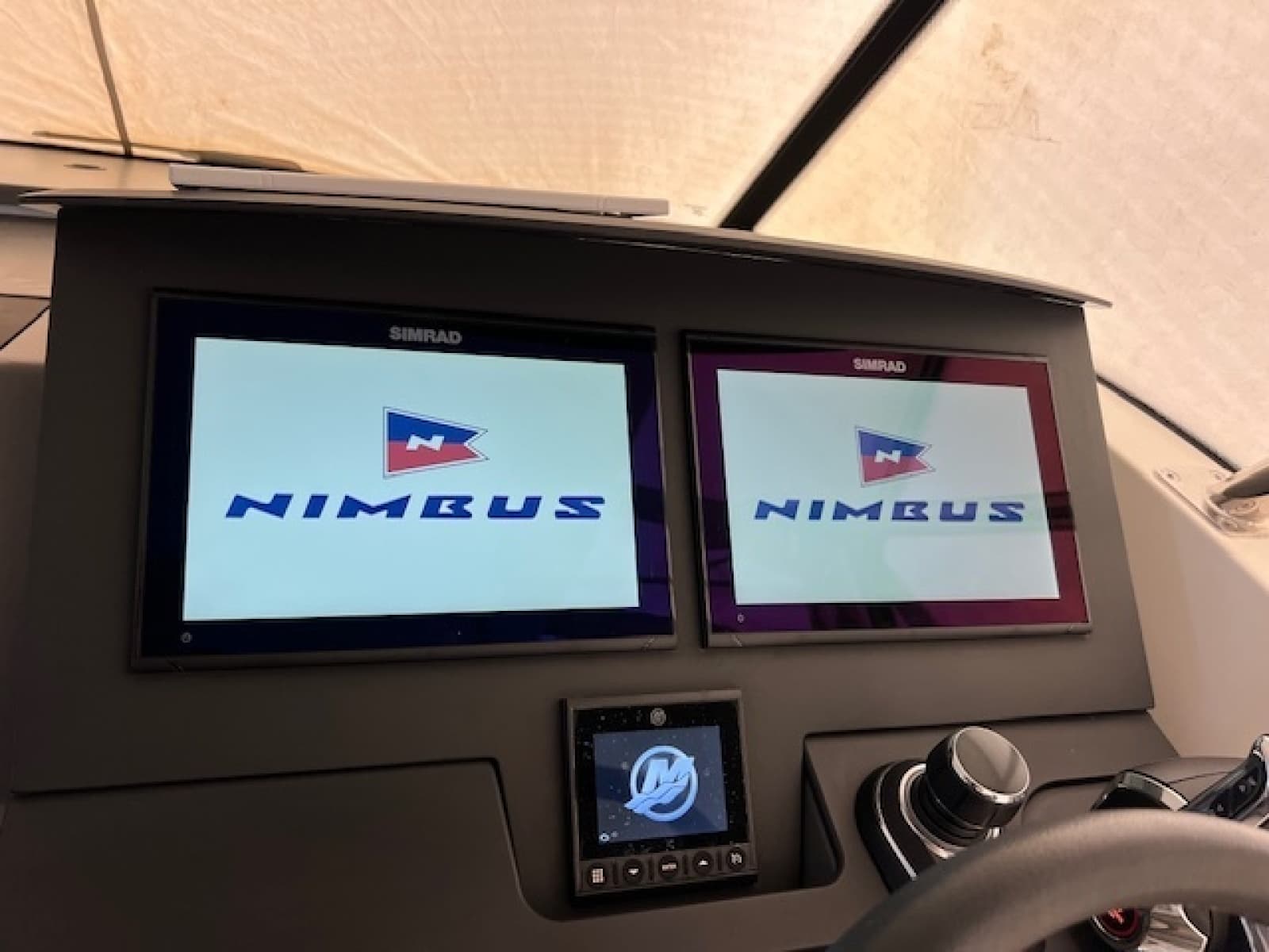 2023 Nimbus Tender 11 - Photo 22