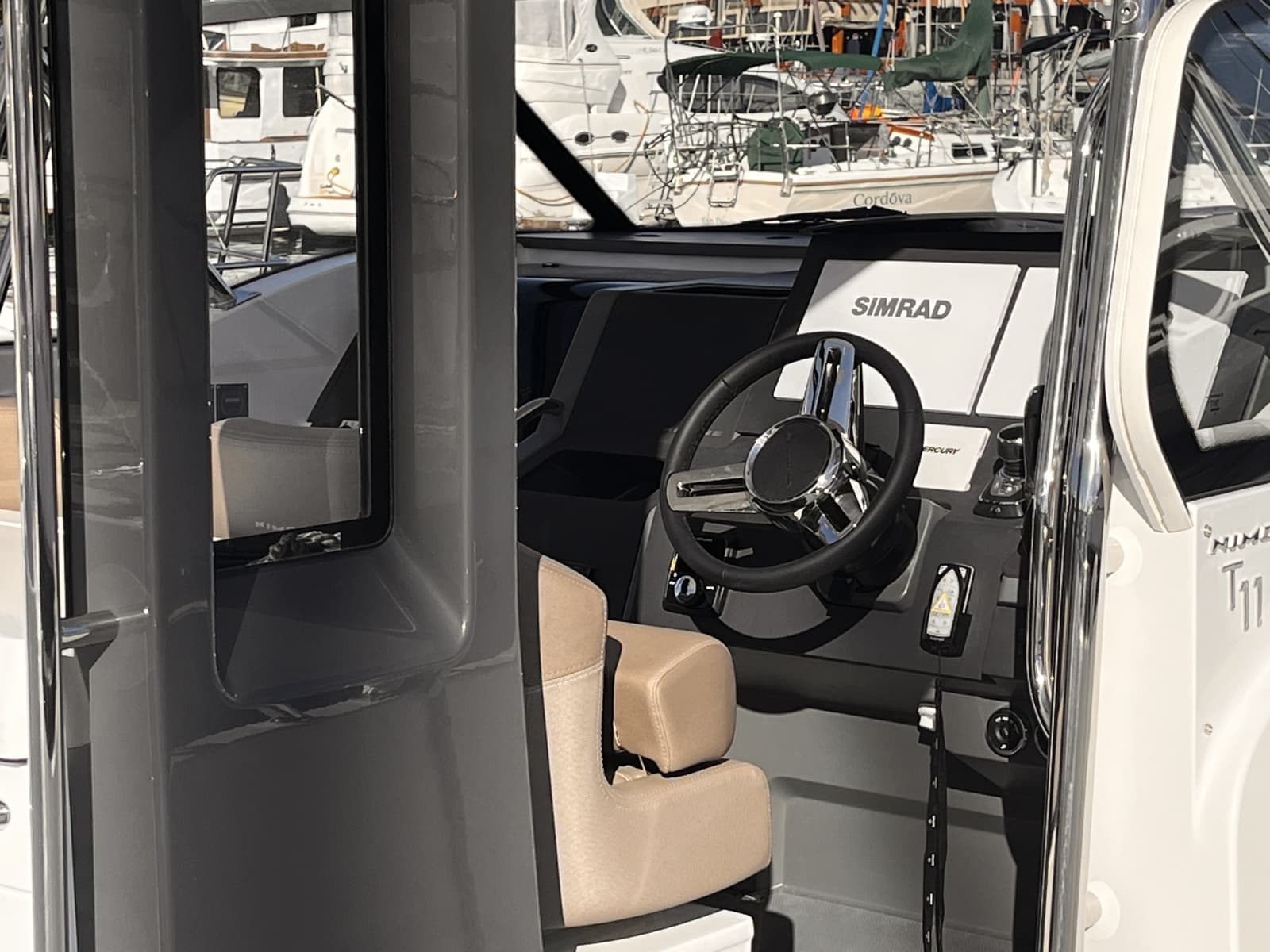 2023 Nimbus Tender 11 - Photo 8