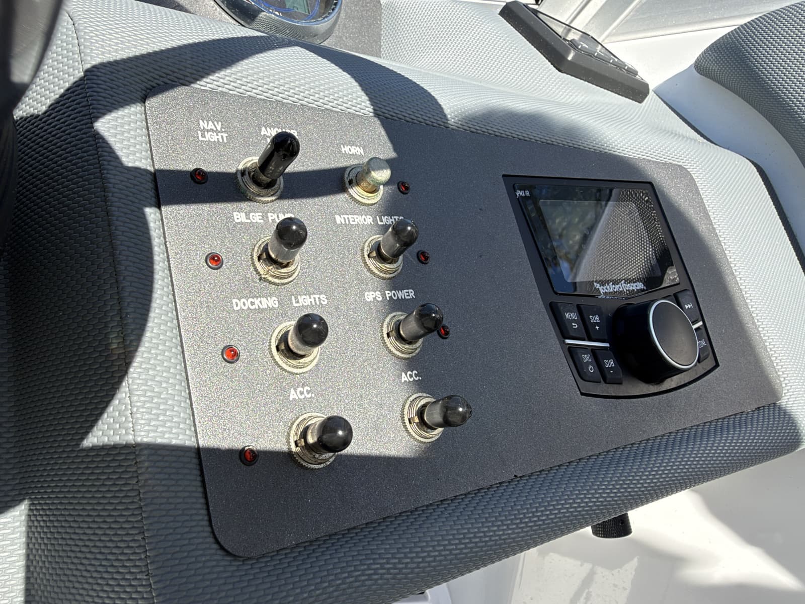 2018 Cobalt 220S - Photo 18