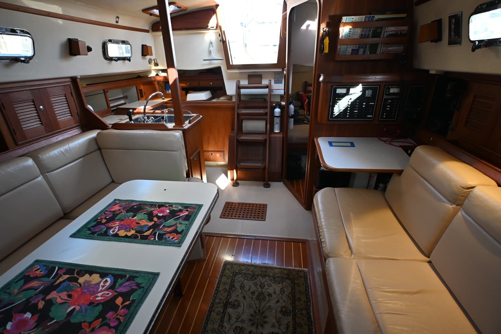 2002 Island Packet 350 - Photo 8