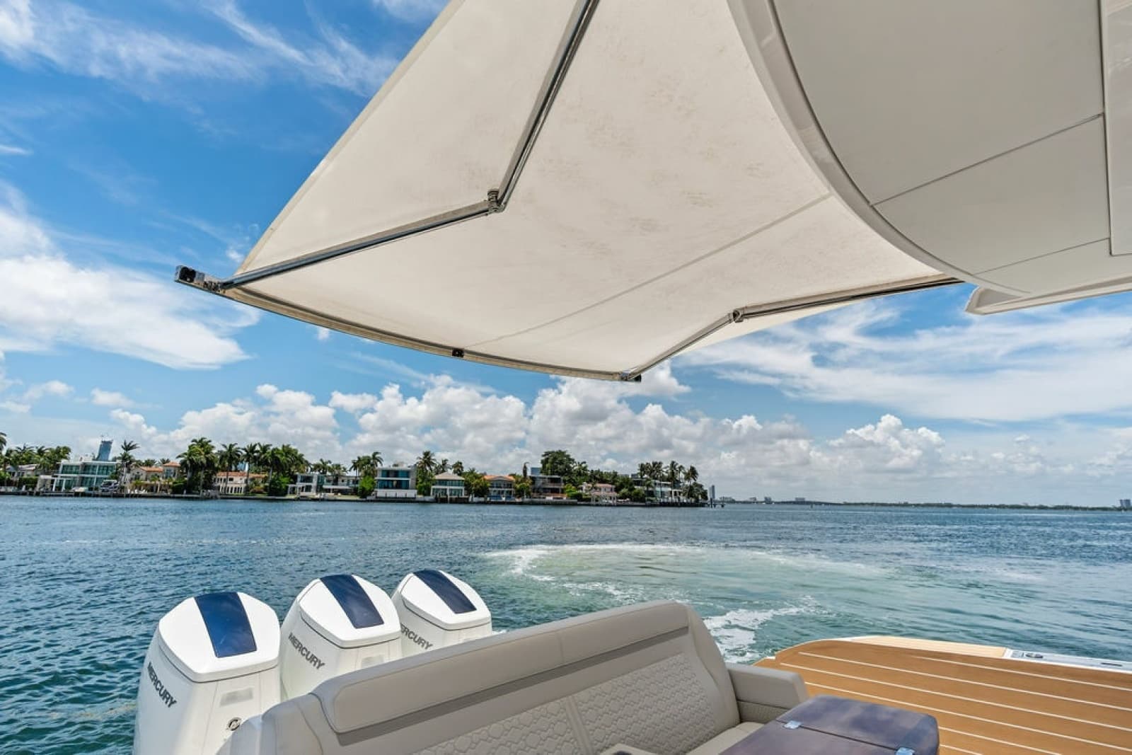 2024 Tiara Yachts 48 LE - Photo 35