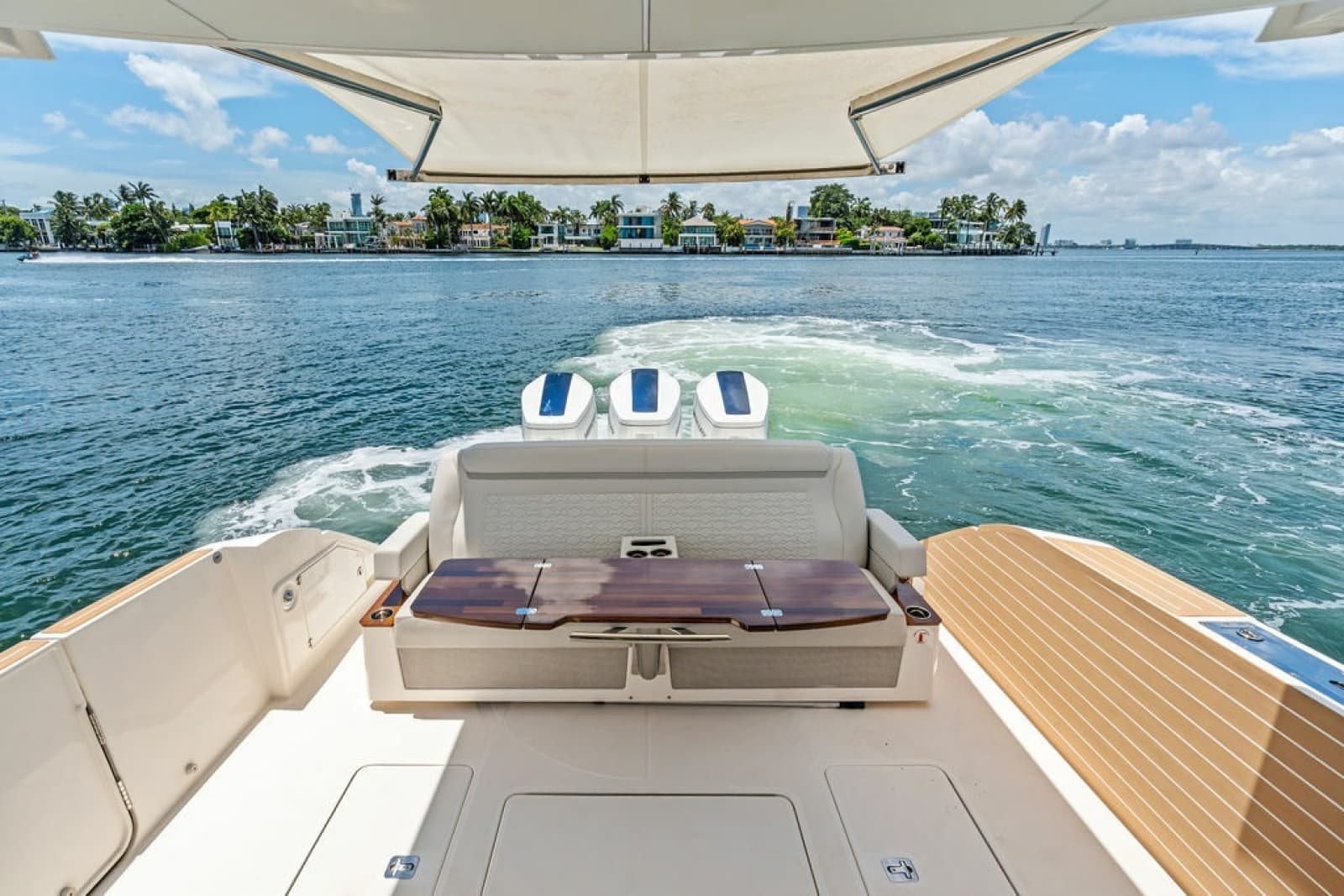 2024 Tiara Yachts 48 LE - Photo 34