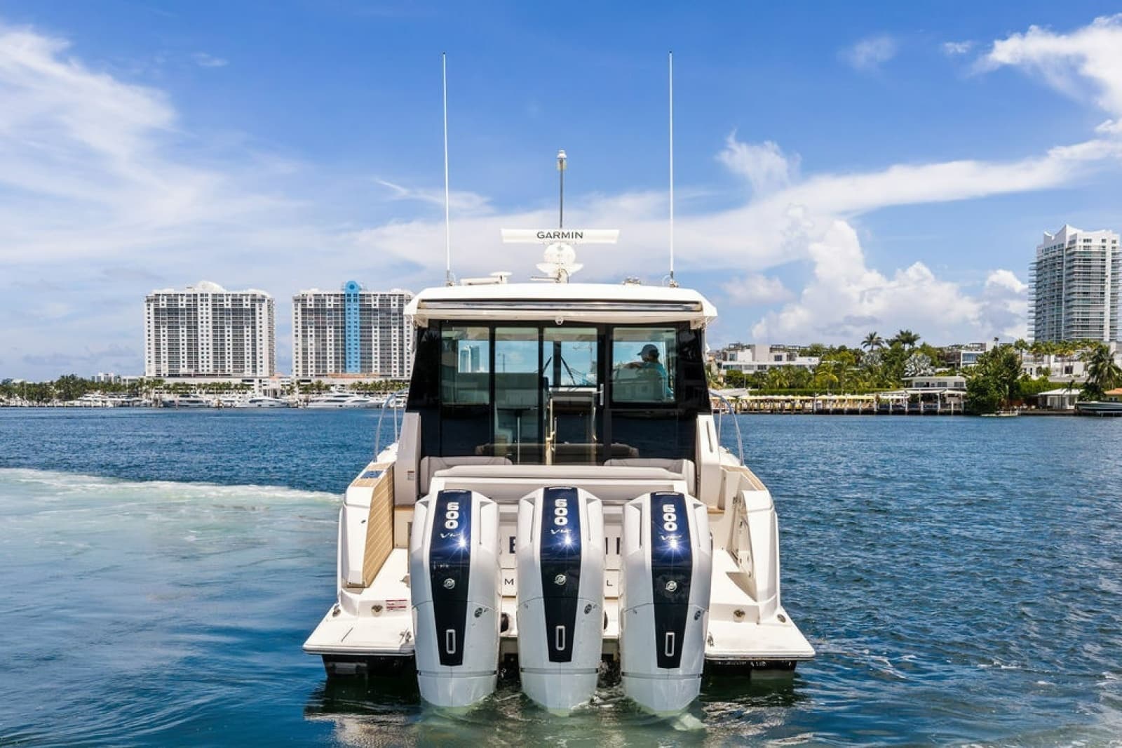 2024 Tiara Yachts 48 LE - Photo 3