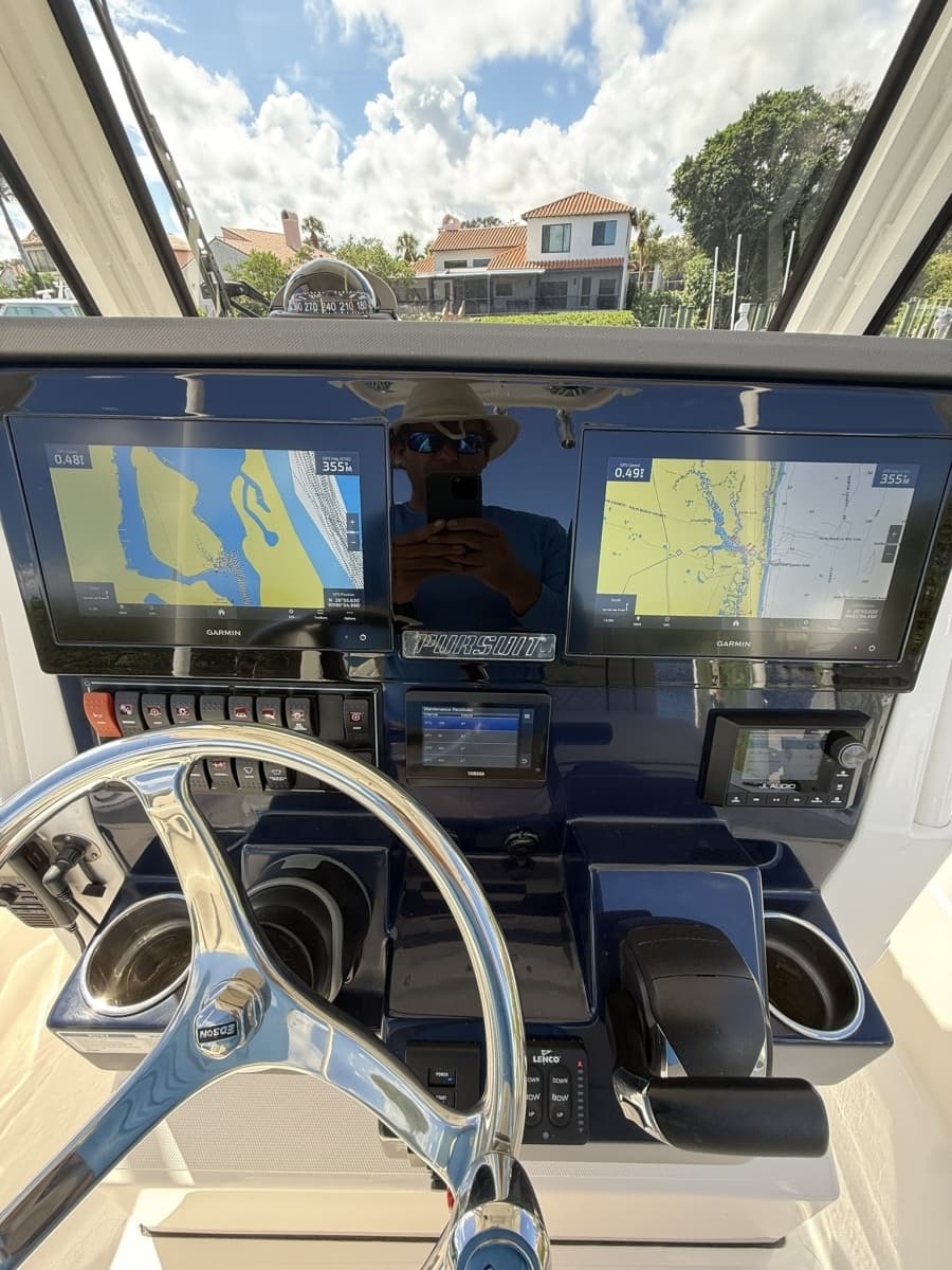 2023 Pursuit S248 - Photo 16