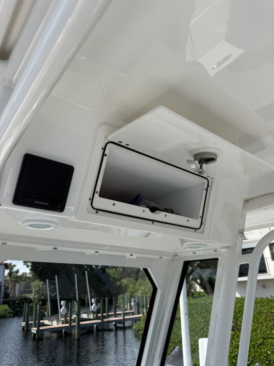 2023 Pursuit S248 - Photo 20