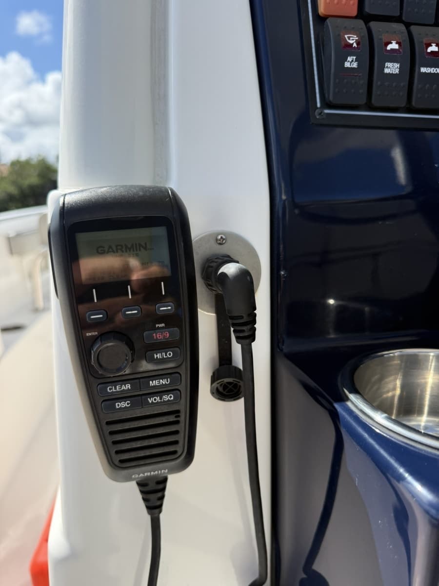2023 Pursuit S248 - Photo 19