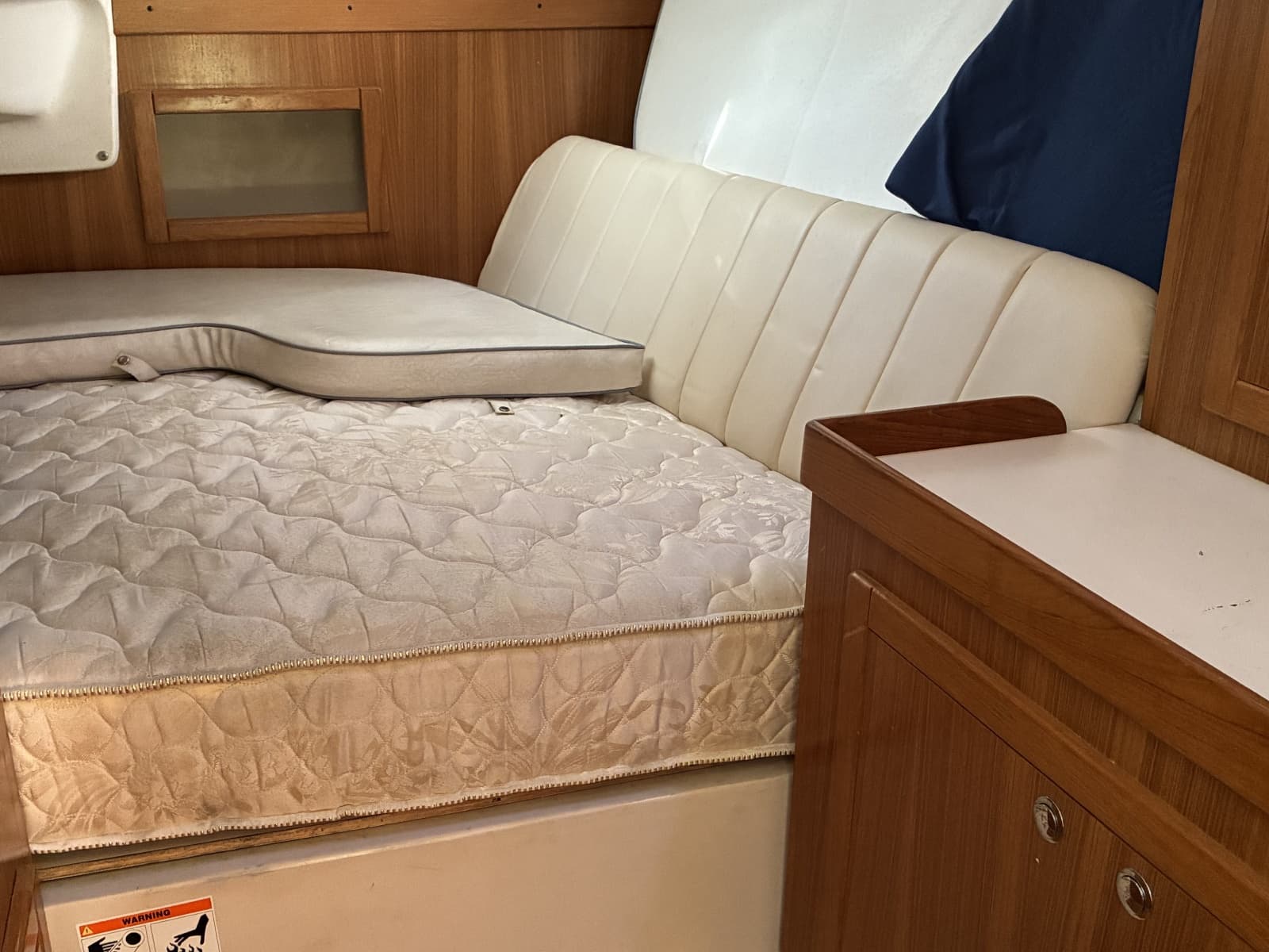 2008 Catalina 350 mkII - Photo 19