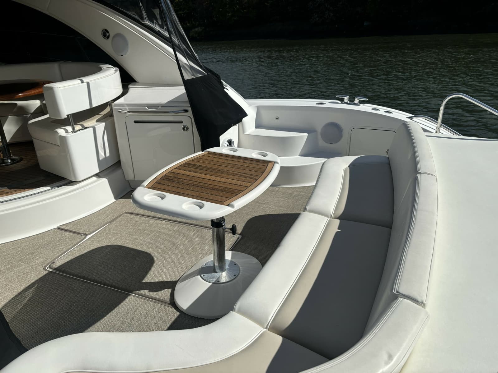 2013 Sea Ray 580 Sundancer - Photo 5