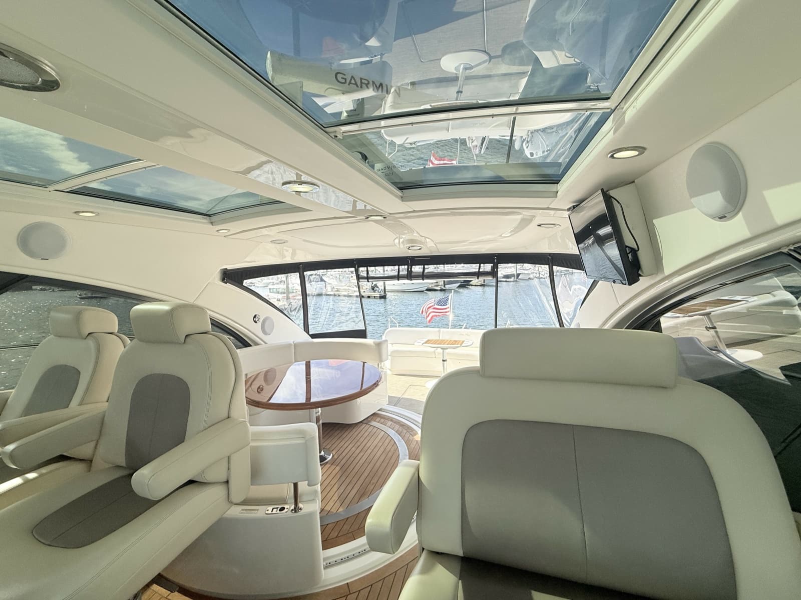 2013 Sea Ray 580 Sundancer - Photo 13
