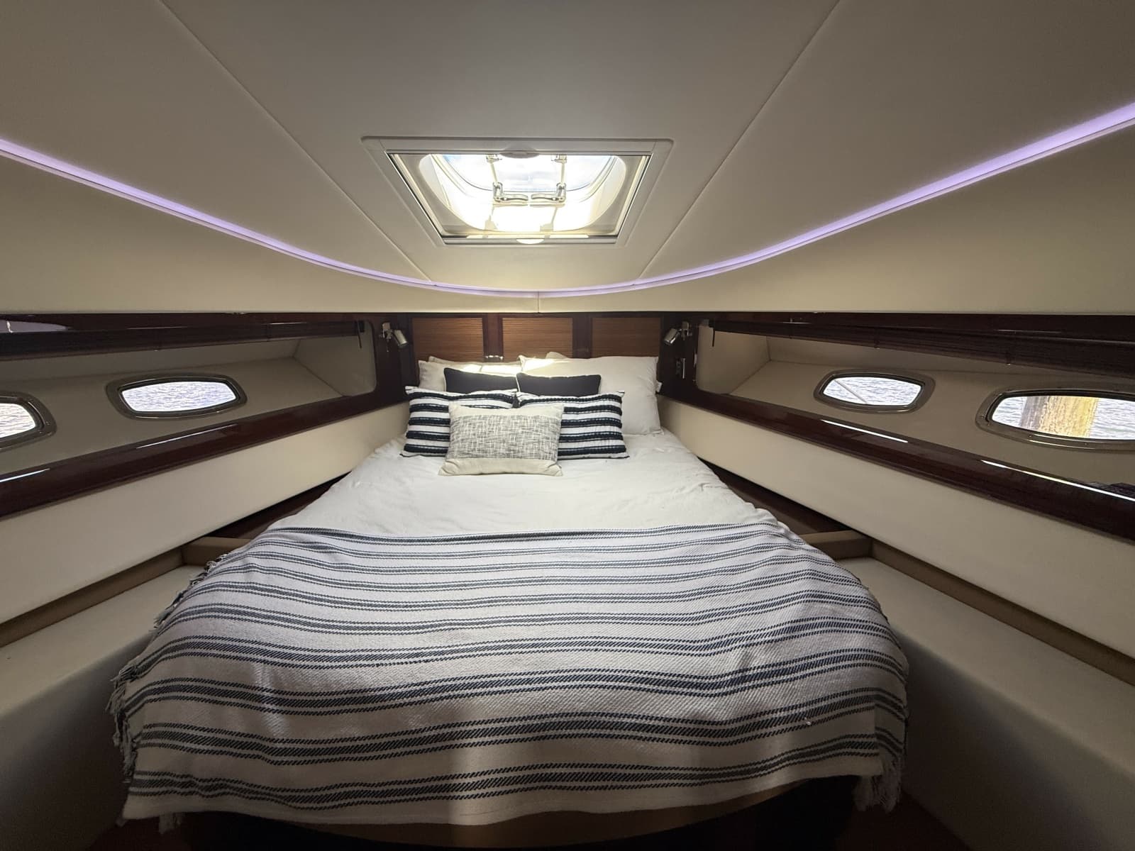 2013 Sea Ray 580 Sundancer - Photo 27