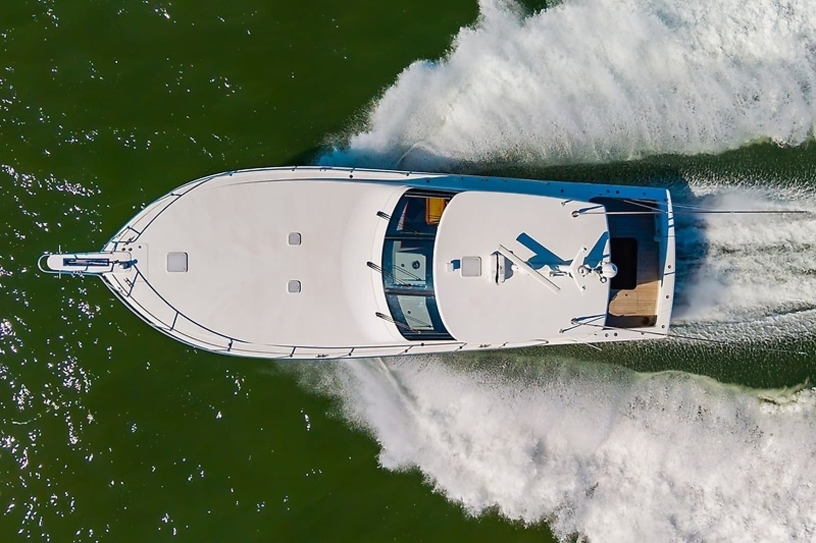 2010 Viking 52 Sport Coupe - Photo 2