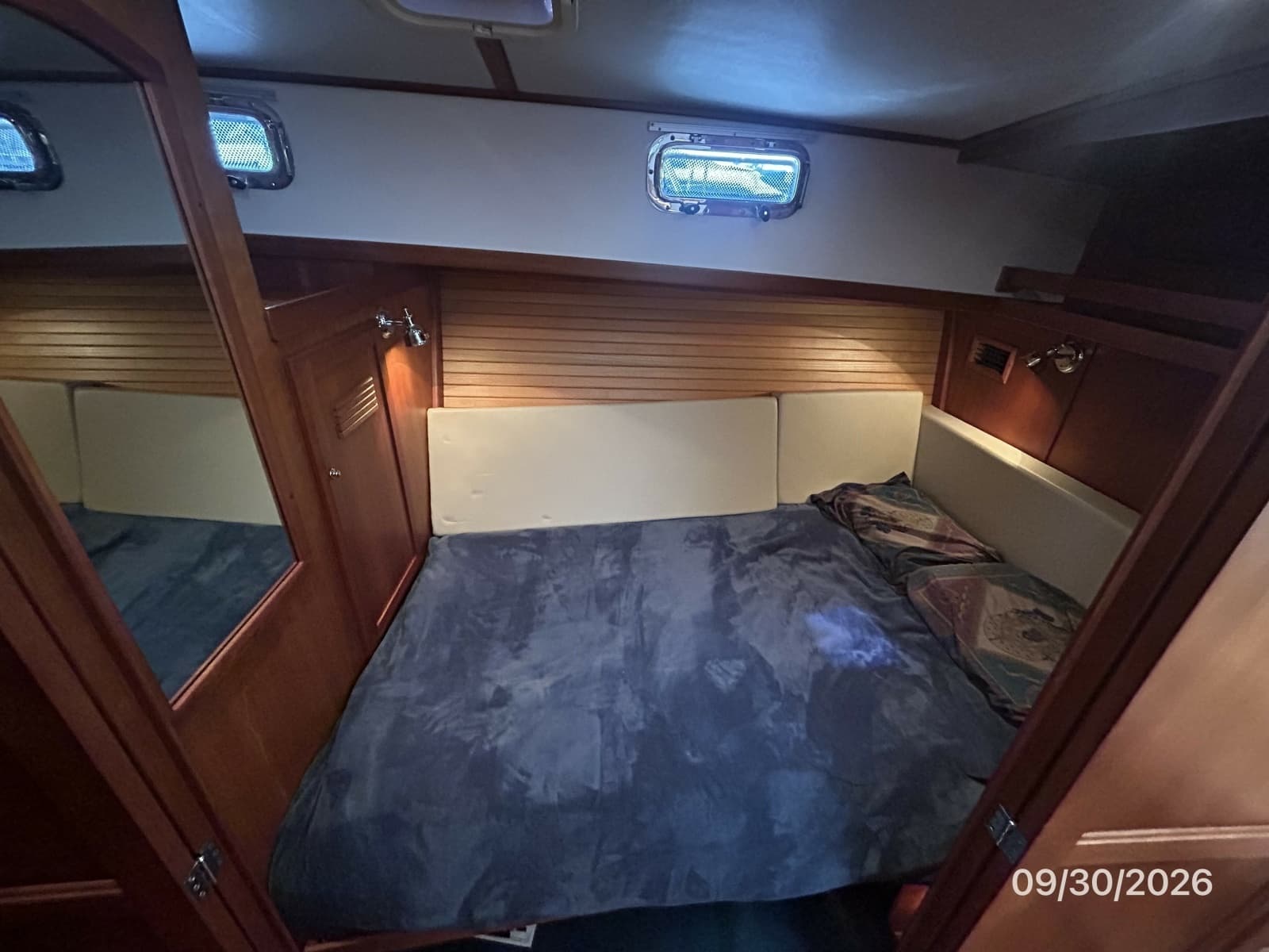 2005 Sabre Flybridge - Photo 49